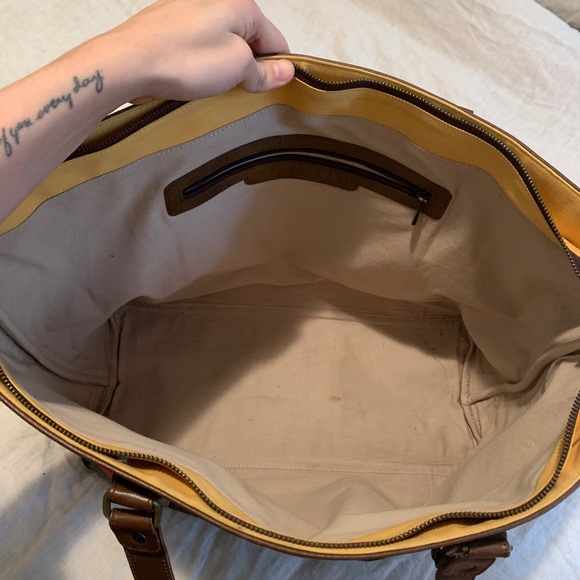 India photography tote bag with brown leather accents - Picture 6 of 16